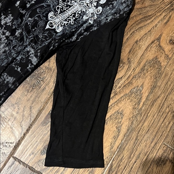 Western Soft Black and White Long Sleeve Hoodie - Picture 5 of 6